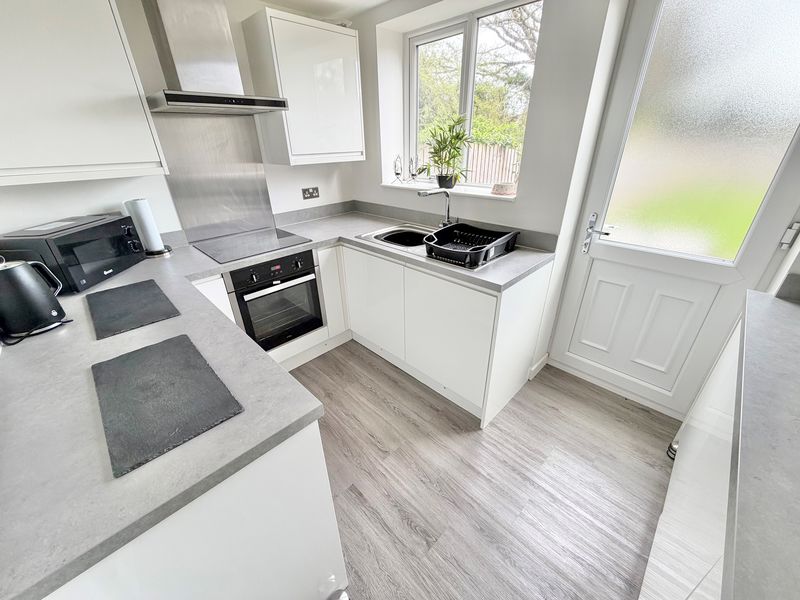 Pound Road Little Sutton